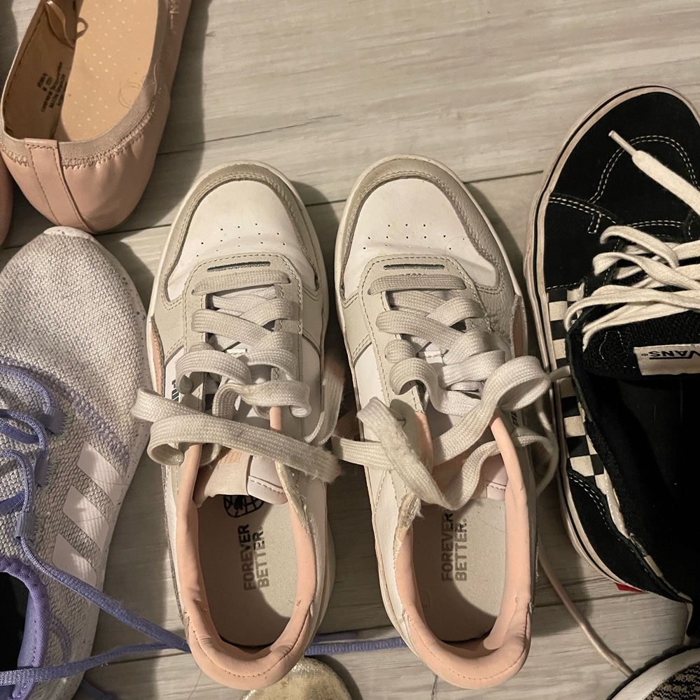 Lot of shoes - Picture 3 of 7